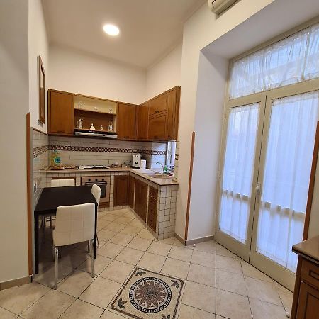 Ferienwohnung Casa Mia Al Plebiscito Neapel Exterior foto